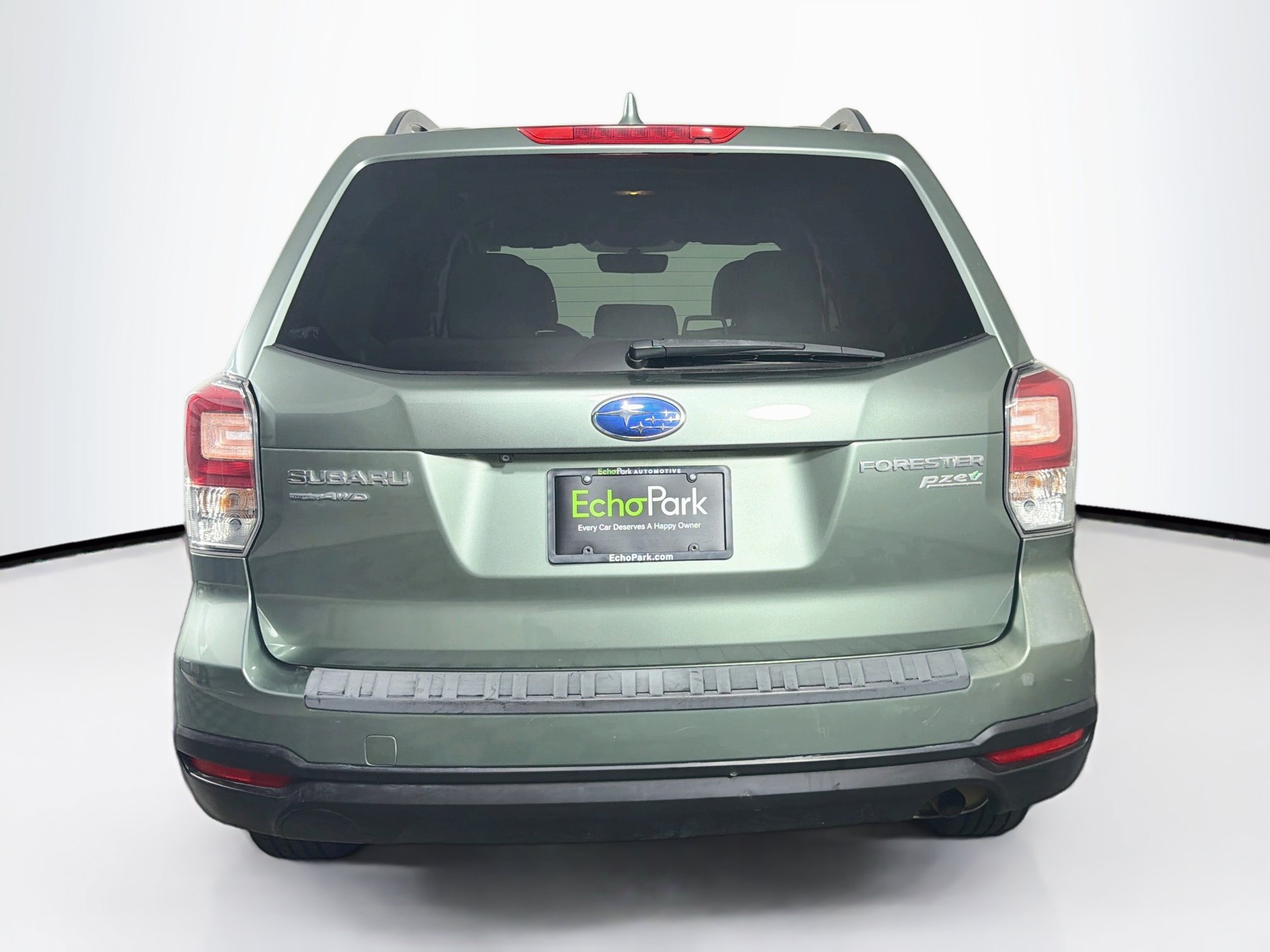 Used 2017 Subaru Forester 2.5i w/ Alloy Wheel Package AWD/4WD image 7
