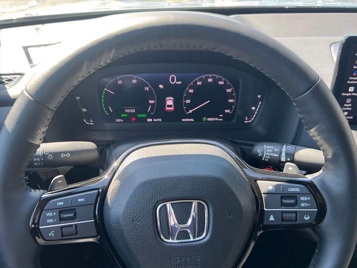 Used 2025 Honda Accord Touring image 11