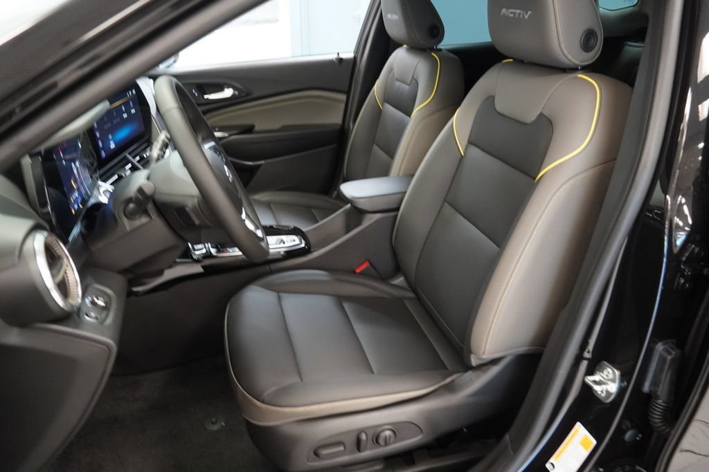 New 2026 Chevrolet Trax ACTIV w/ Driver Confidence Package FWD image 3