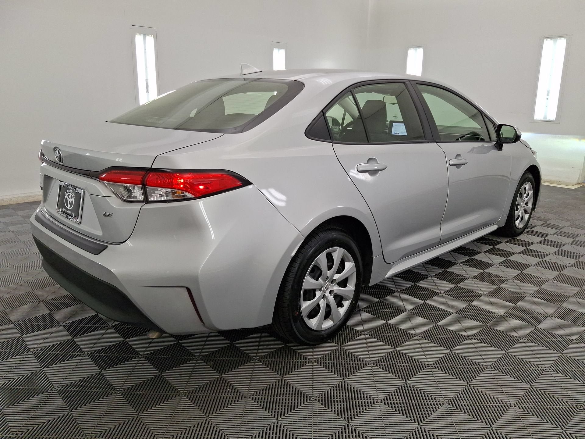 Used 2023 Toyota Corolla LE FWD image 24