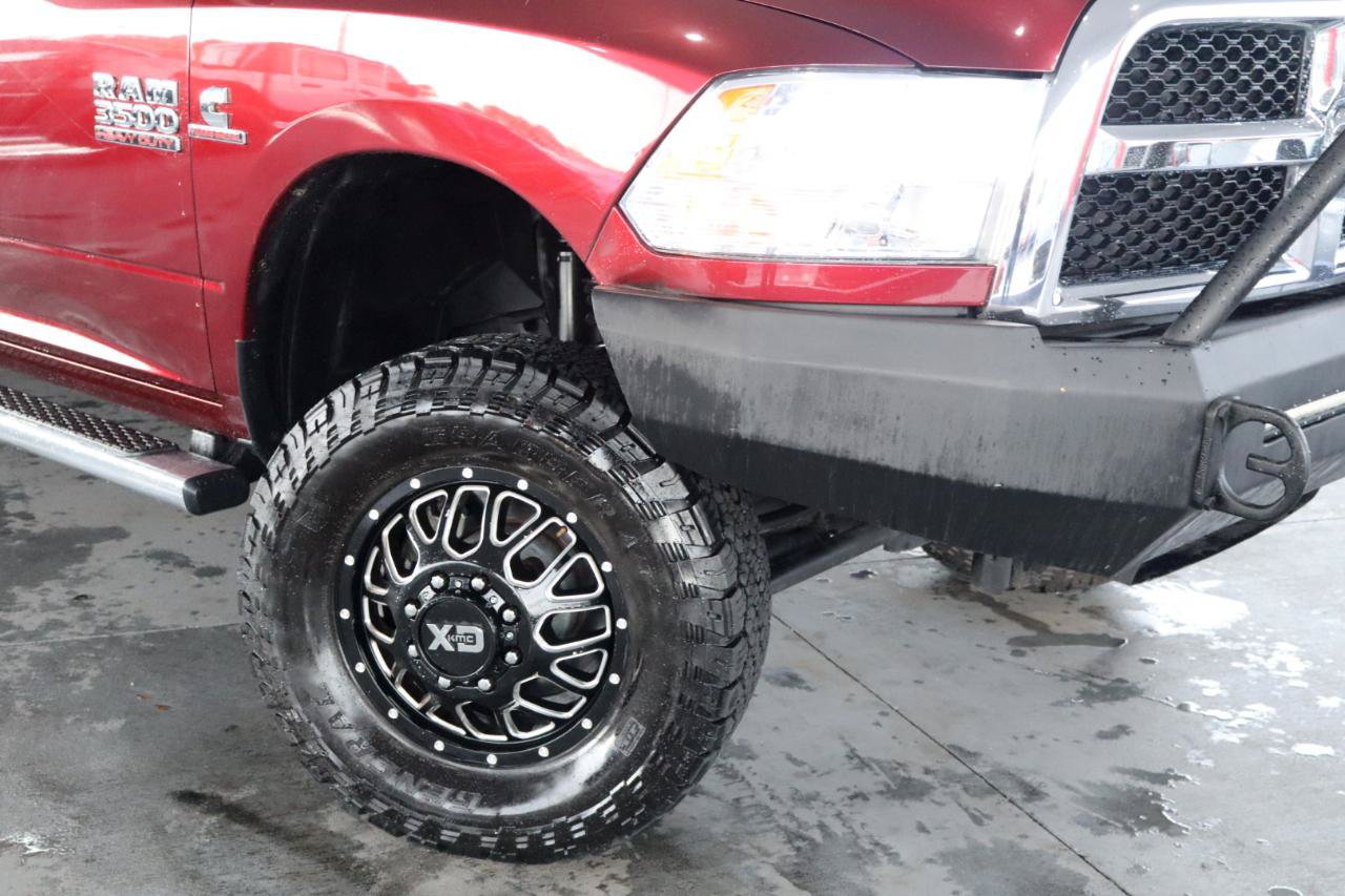 Used 2017 RAM 3500 Tradesman w/ Chrome Appearance Group AWD/4WD image 4