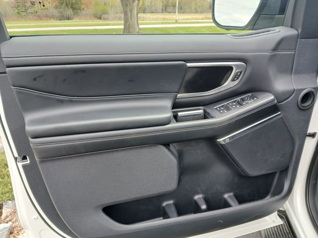 New 2026 Ford Expedition Max Platinum w/ Stealth Appearance Package AWD/4WD image 8