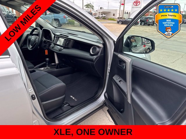 Used 2017 Toyota RAV4 XLE FWD image 12