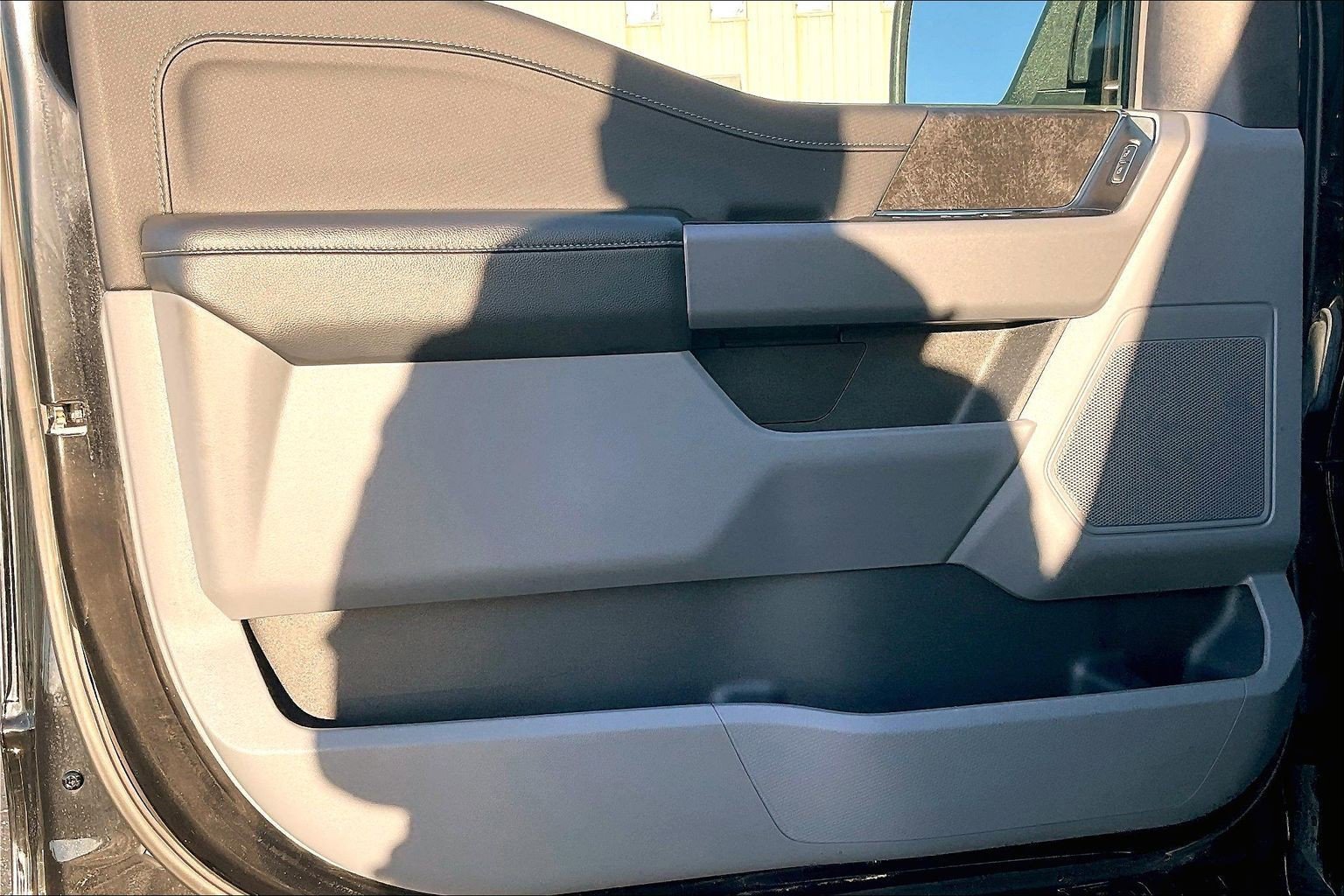 Used 2022 Ford F150 XLT w/ Equipment Group 302A High image 18