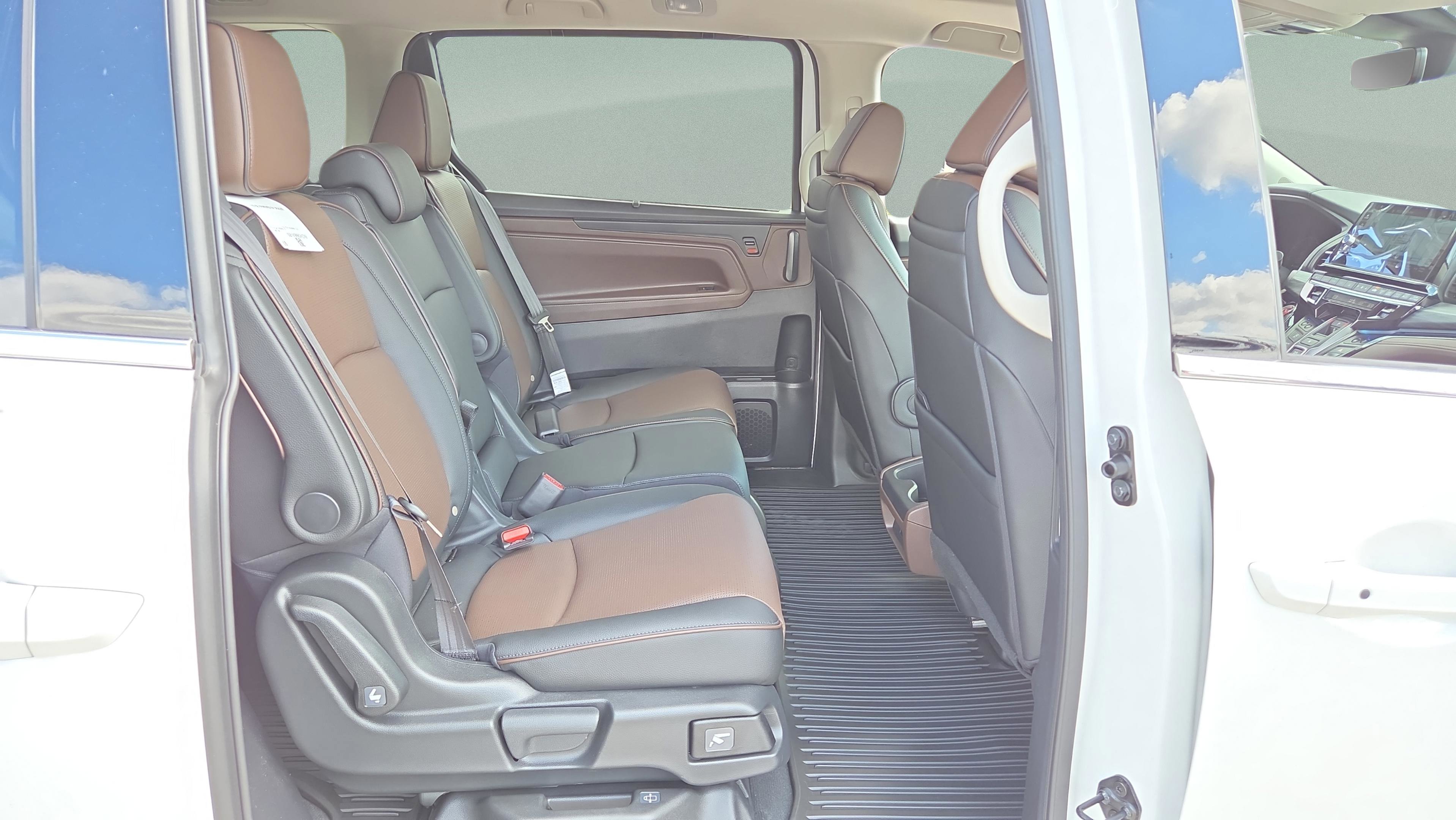 New 2026 Honda Odyssey Elite image 18