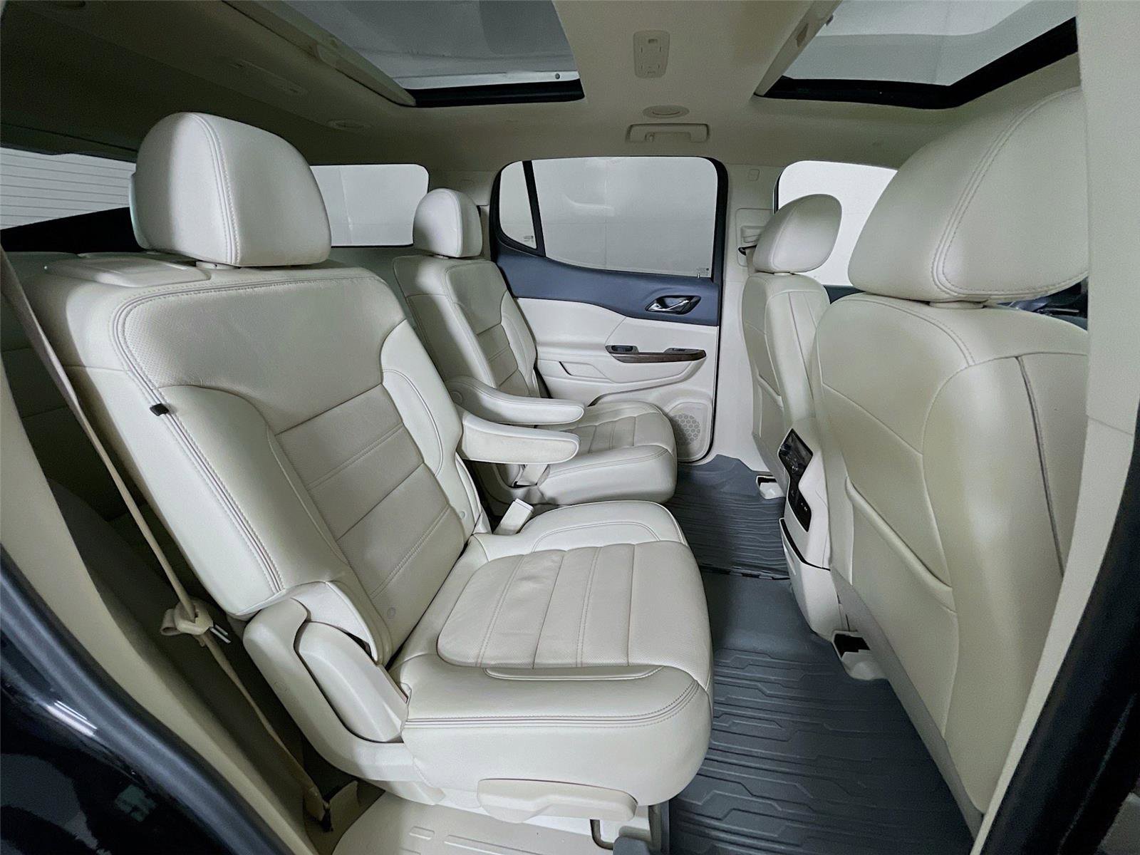 Used 2021 GMC Acadia Denali w/ Denali Technology Package image 33