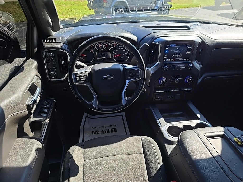 Used 2020 Chevrolet Silverado 1500 LT Trail Boss image 6