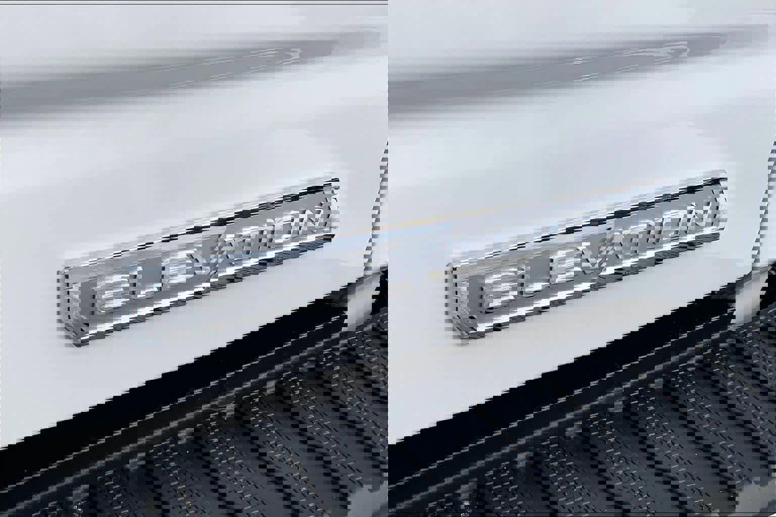 Used 2024 GMC Sierra 1500 Elevation image 10