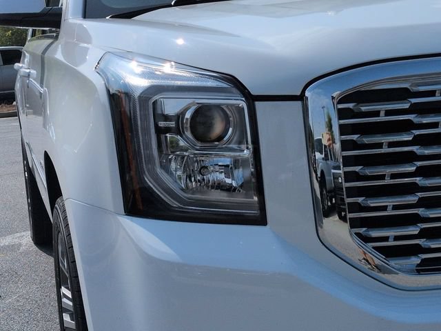 Used 2019 GMC Yukon Denali w/ Denali Ultimate Package AWD/4WD image 9