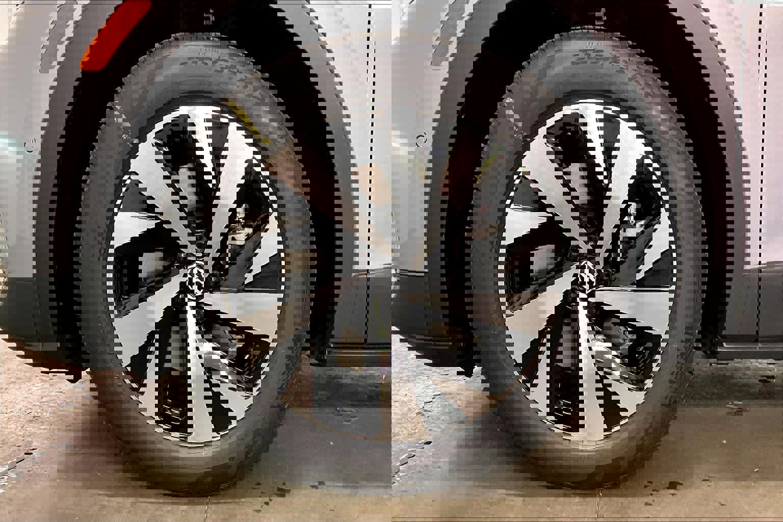 New 2026 Volkswagen ID.4 Pro image 14