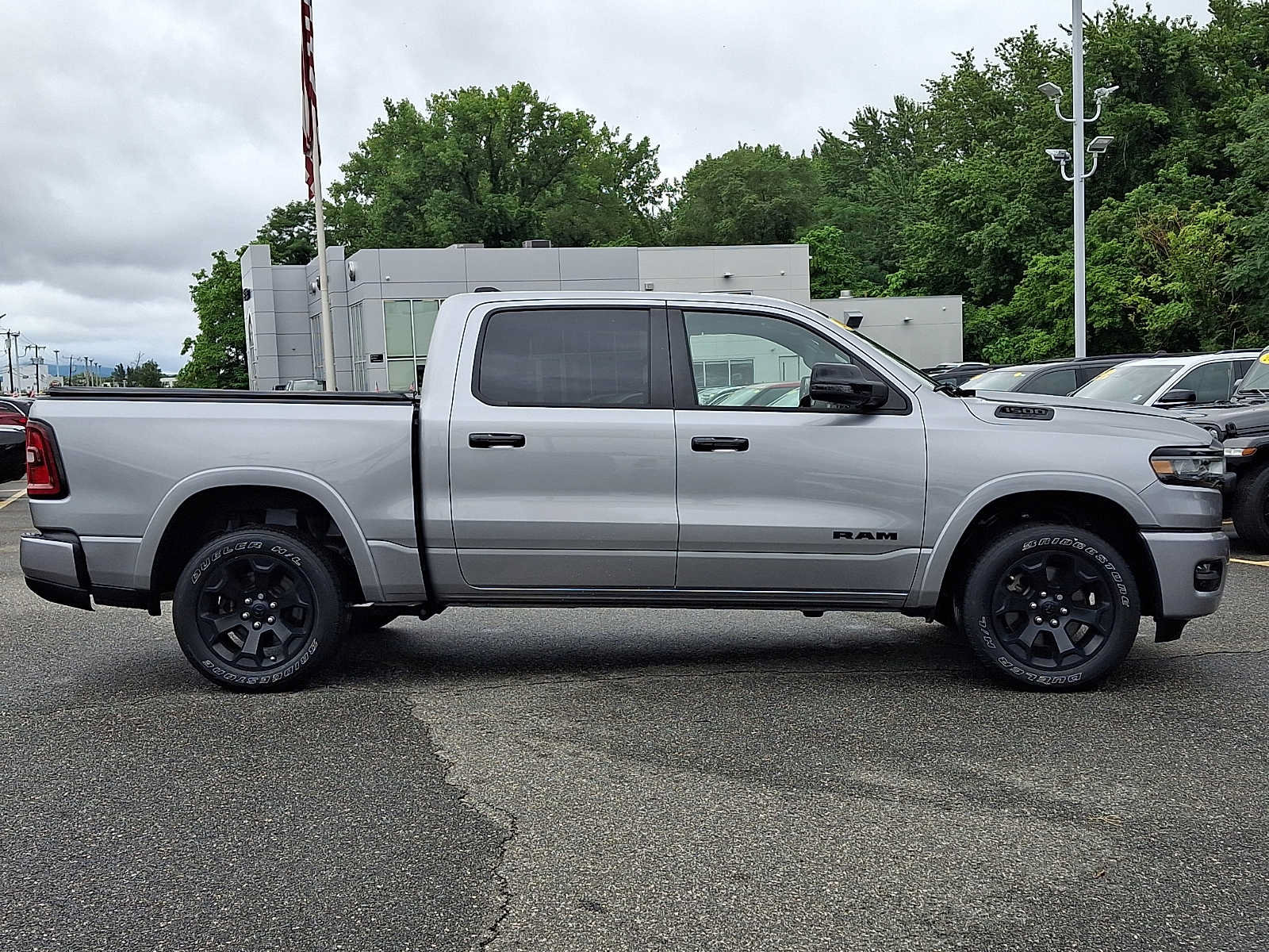Used 2025 RAM 1500 Big Horn AWD/4WD image 7