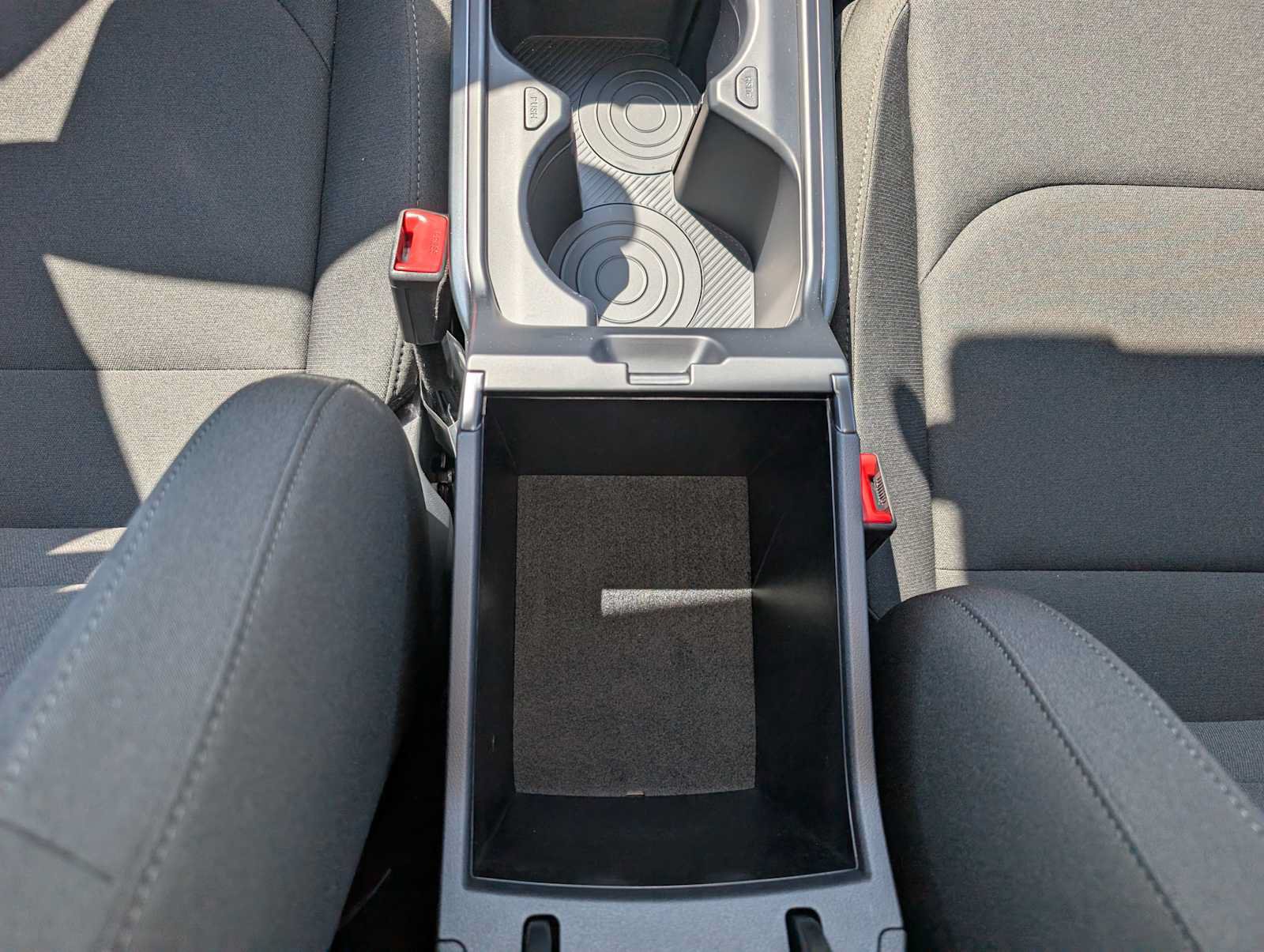 New 2026 Kia K4 FWD image 13