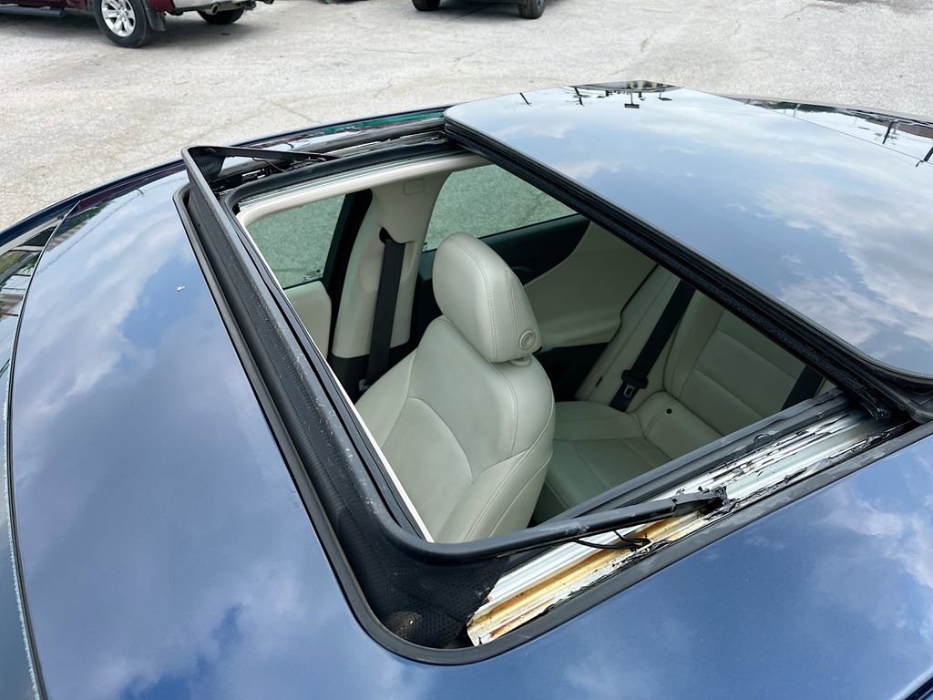 Used 2021 Chevrolet Malibu Premier FWD image 23