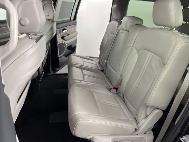 Used 2024 Jeep Wagoneer L Series II w/ Flexible Seating Group image 43