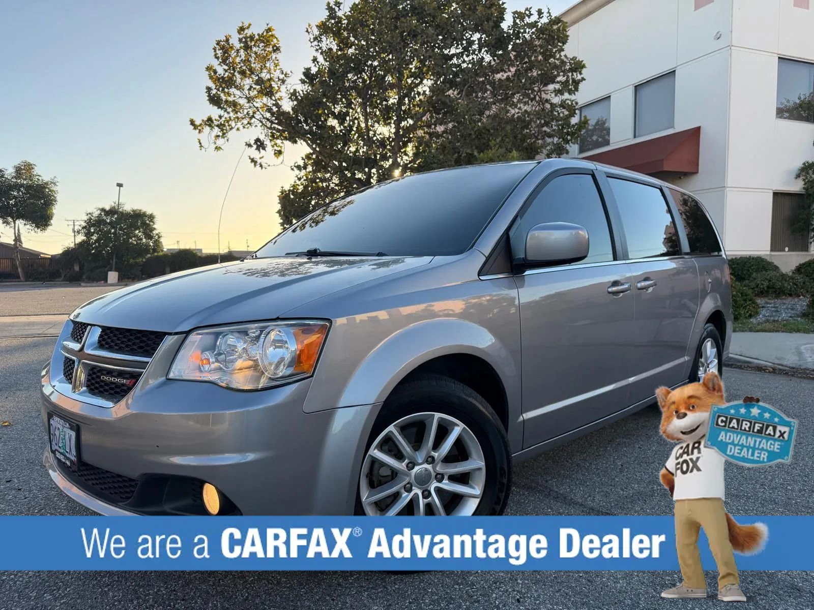 Used 2018 Dodge Grand Caravan SXT FWD image 11