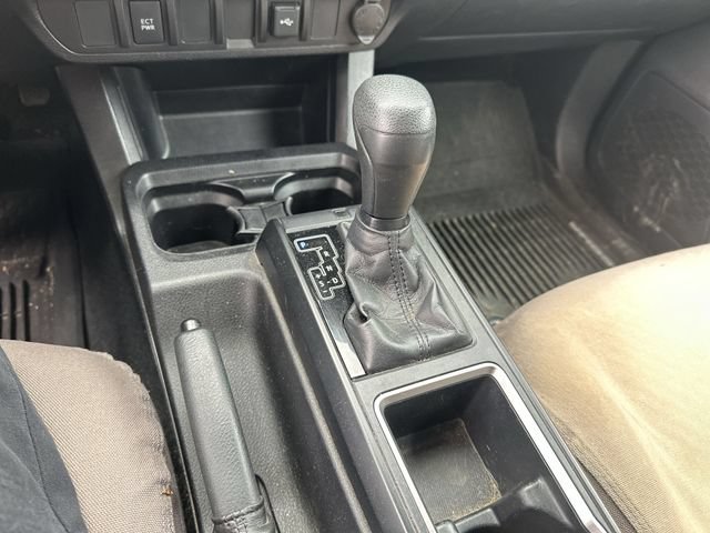 Used 2020 Toyota Tacoma SR w/ SX Package AWD/4WD image 24