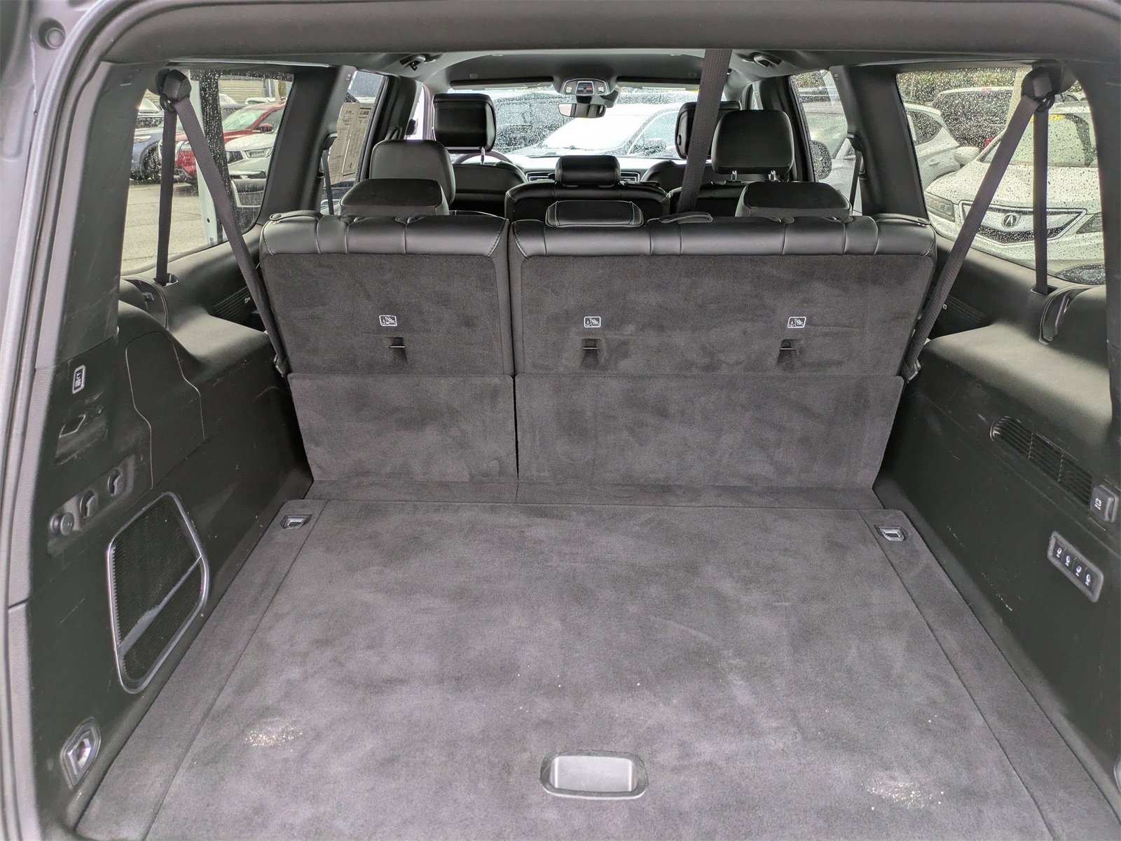 Used 2024 Jeep Wagoneer L Series III w/ Flexible Seating Group image 12