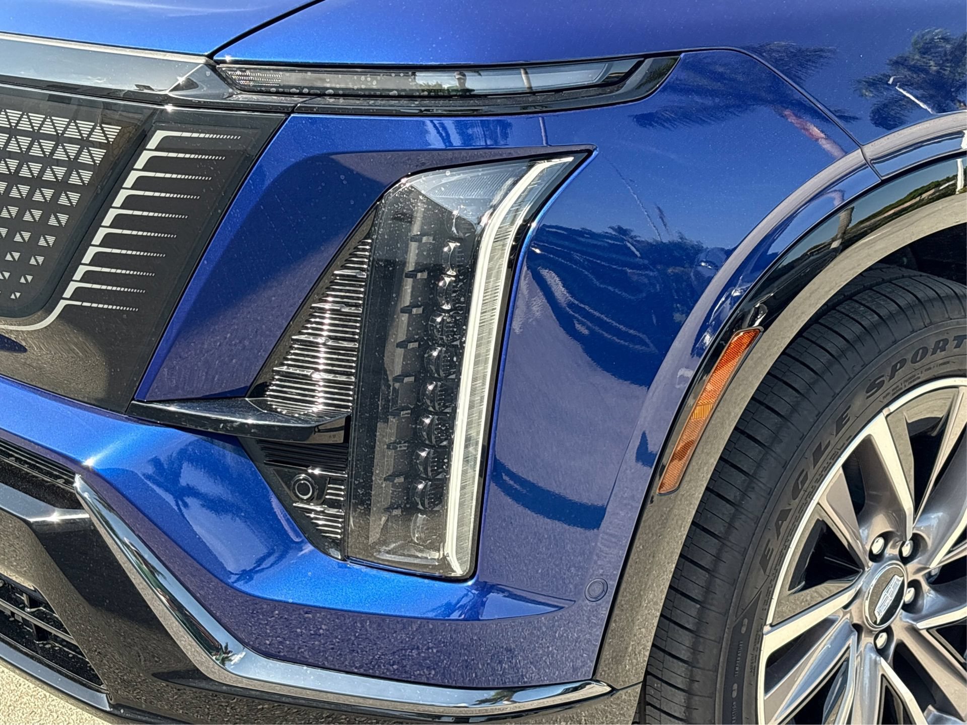 New 2027 Cadillac Vistiq Sport AWD/4WD image 14