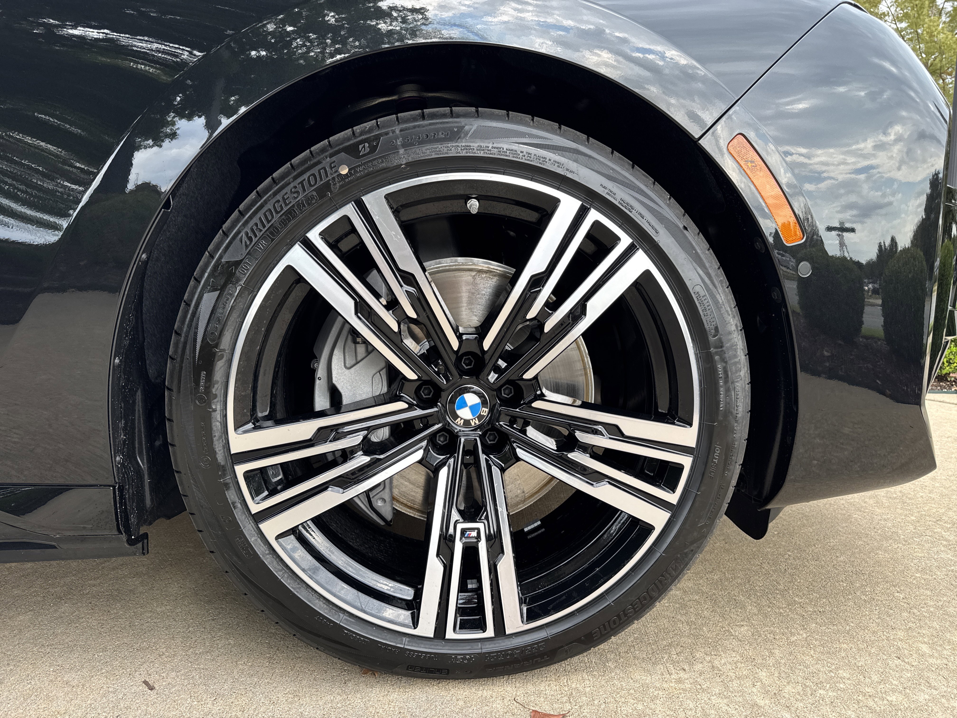 New 2026 BMW i7 xDrive60 image 29