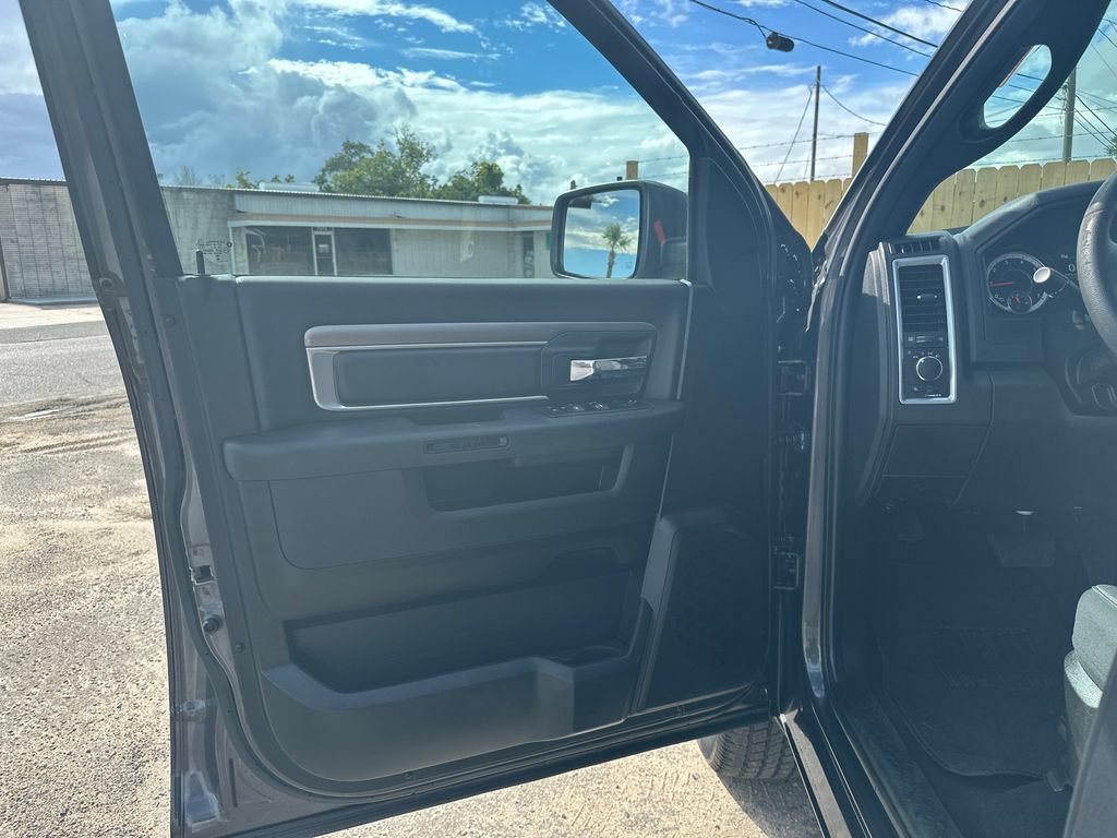 Used 2024 RAM 1500 Warlock AWD/4WD image 10