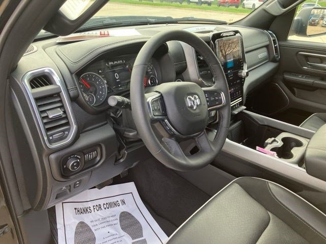 Used 2025 RAM 1500 Laramie w/ Sport Appearance Package AWD/4WD image 13