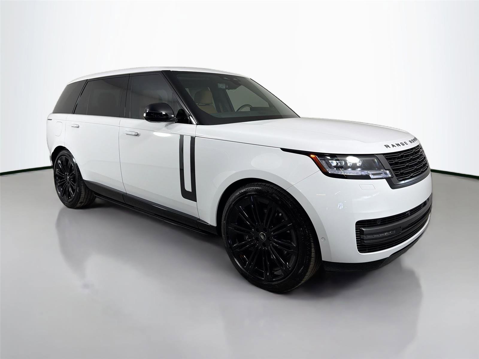 New 2025 Land Rover Range Rover Long Wheelbase SE AWD/4WD image 3