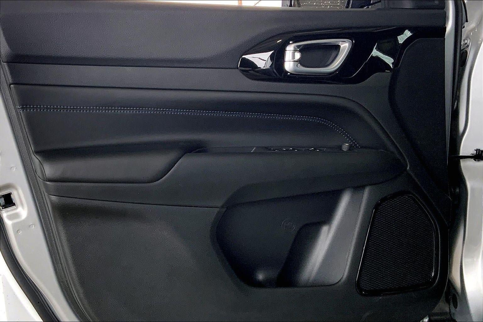 New 2026 Jeep Compass Latitude AWD/4WD image 18