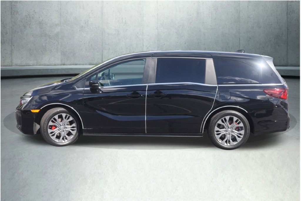 Used 2026 Honda Odyssey Touring image 9