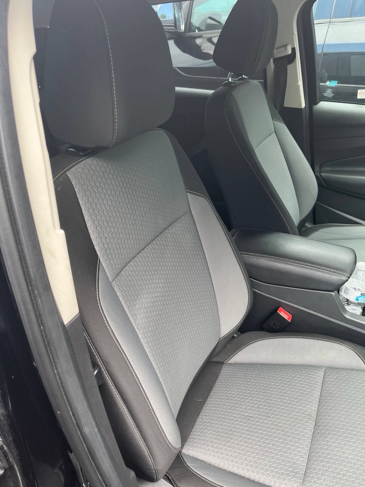 Used 2017 Ford Escape SE AWD/4WD image 10