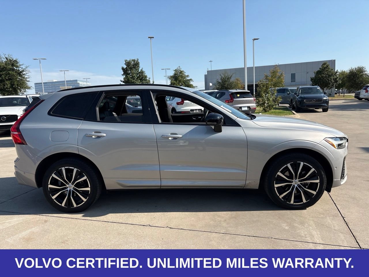 Certified 2025 Volvo XC60 B5 Plus AWD/4WD image 4