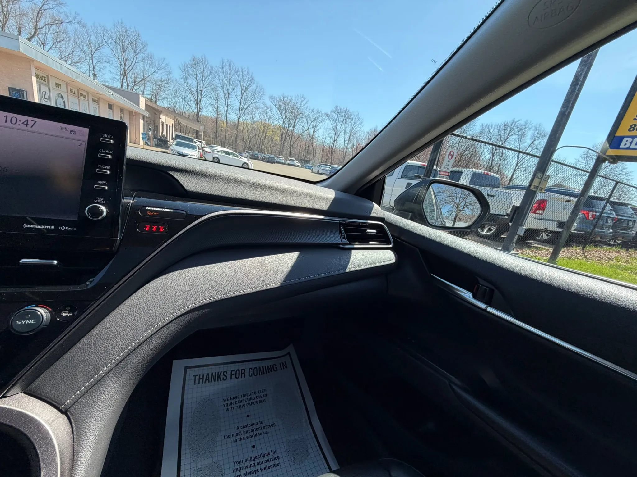 Used 2021 Toyota Camry SE w/ Audio Upgrade Package FWD image 25