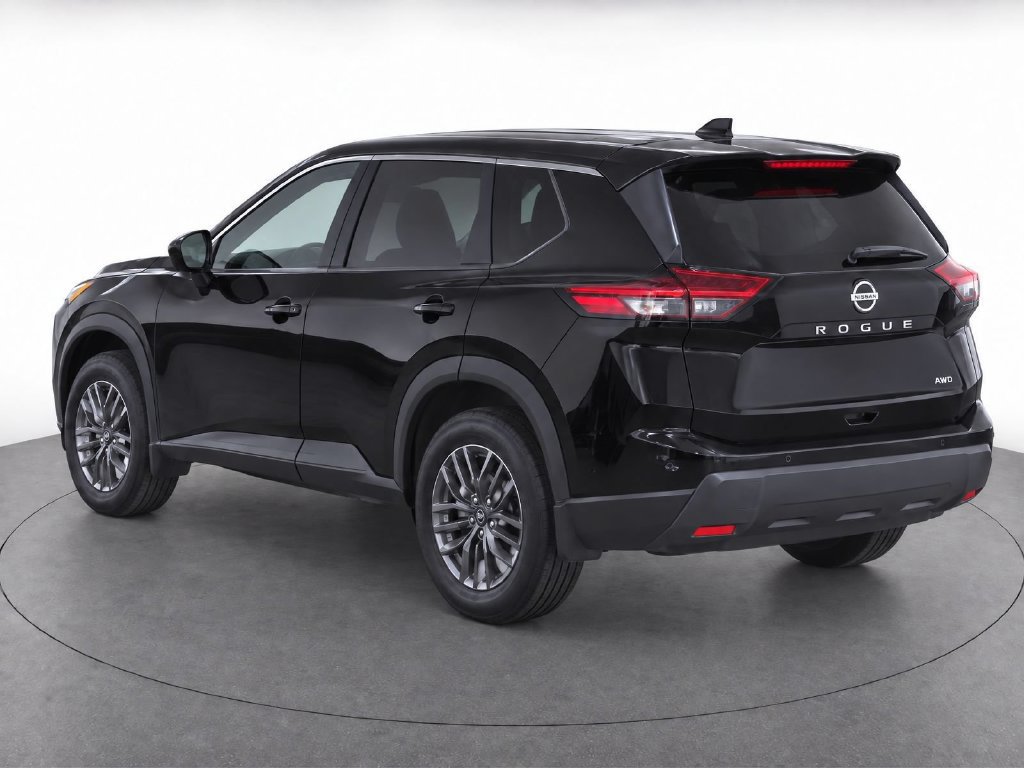 Used 2024 Nissan Rogue S AWD/4WD image 4