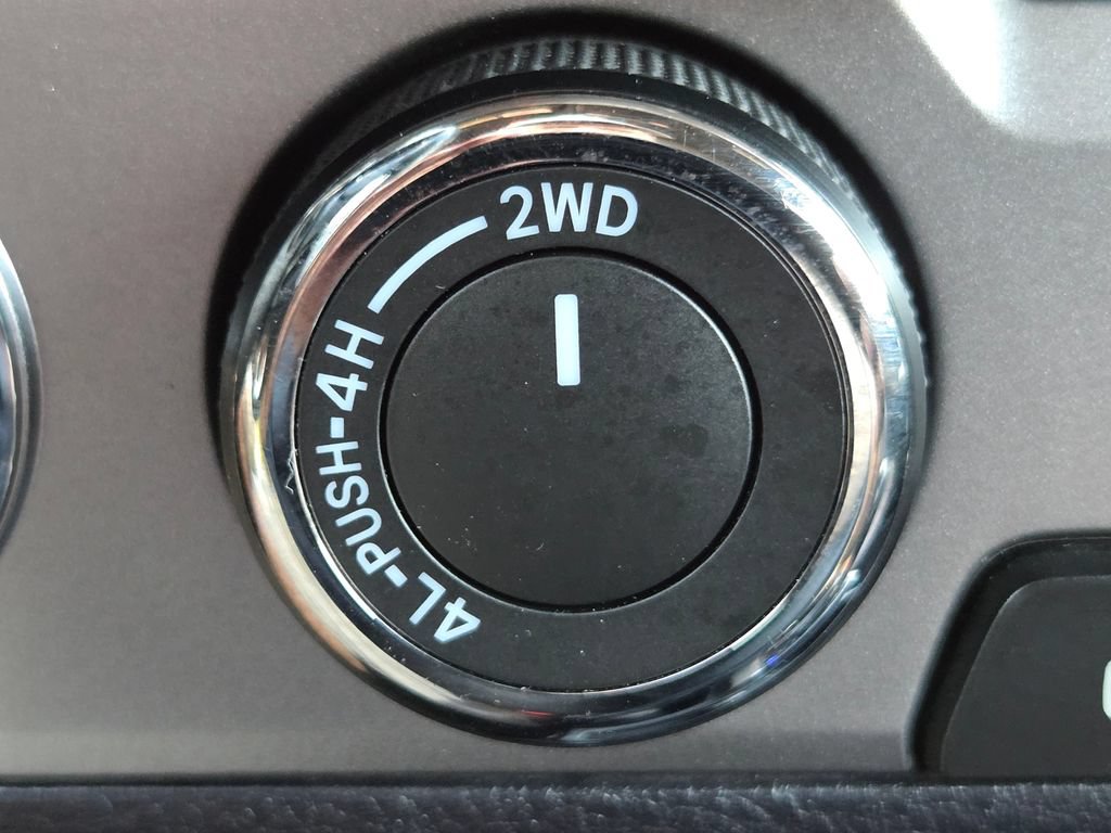 Used 2016 Toyota Tacoma Limited w/ Towing Package AWD/4WD image 7