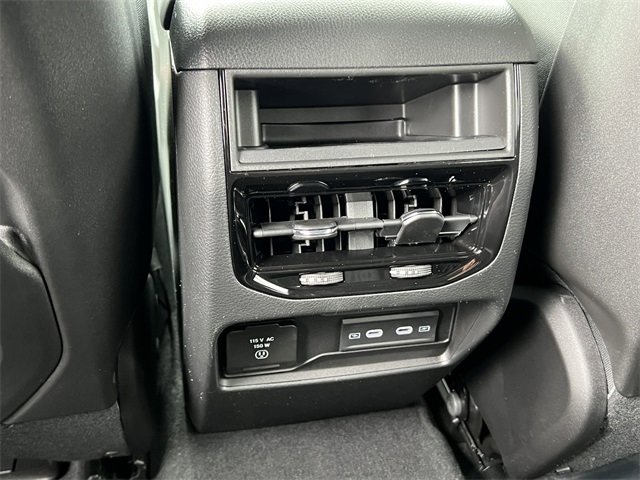 New 2026 Jeep Grand Cherokee Altitude image 31