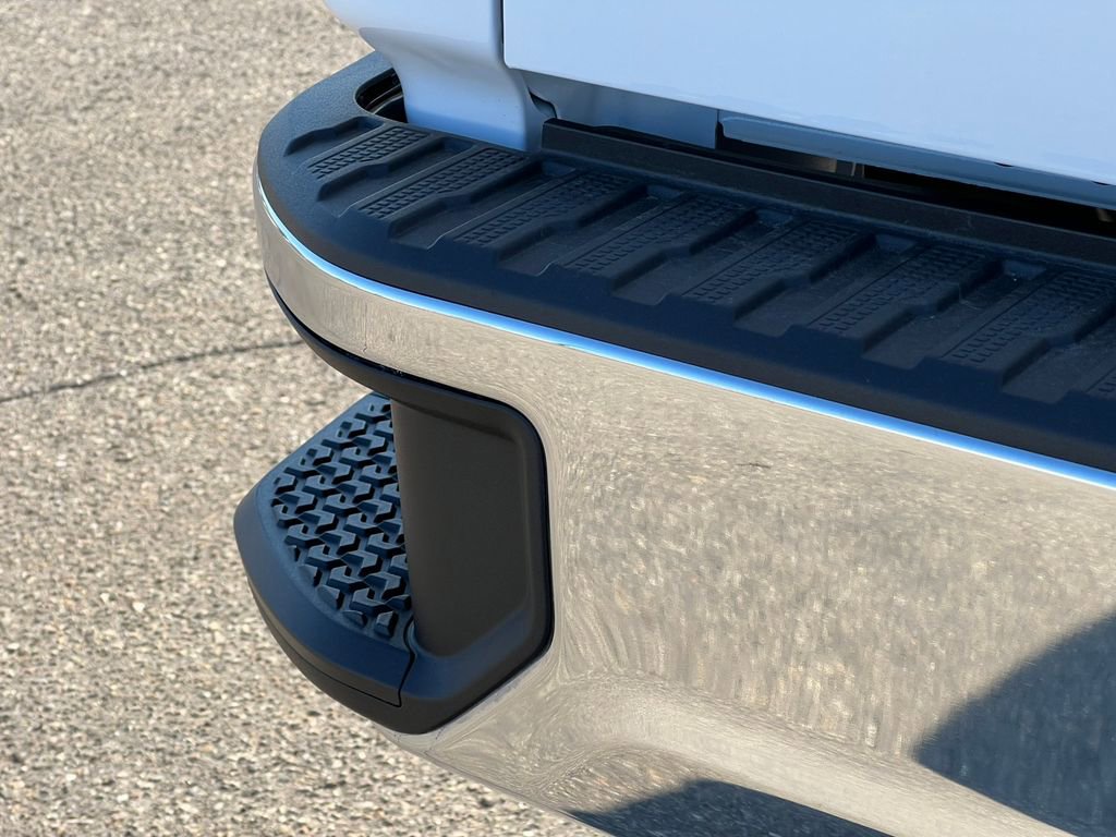 New 2026 GMC Sierra 2500 SLE w/ SLE Value Package; image 7