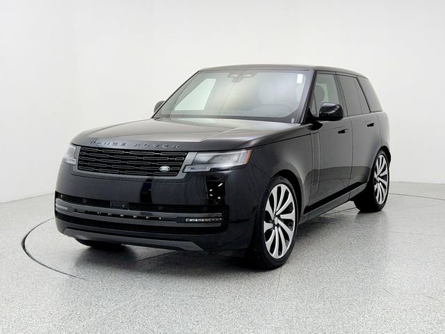 New 2025 Land Rover Range Rover SE