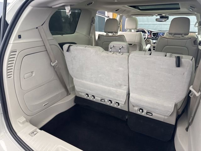 Used 2020 Chrysler Pacifica Limited w/ Advanced Safetytec Group image 46