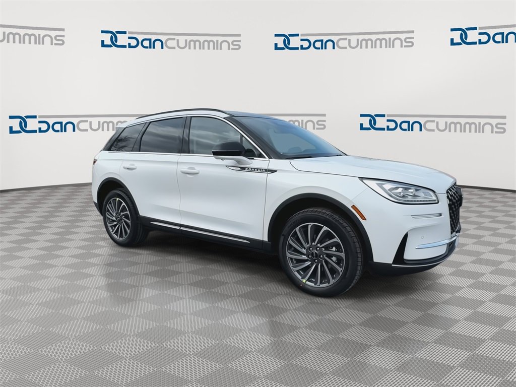 New 2026 Lincoln Corsair Reserve image 2