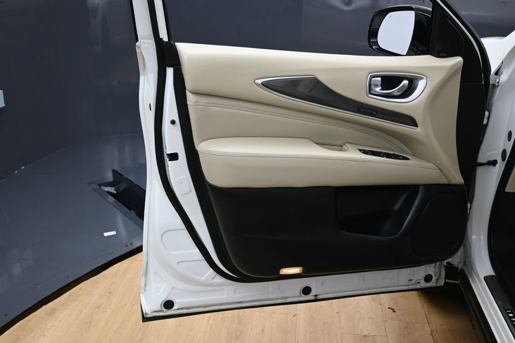 Used 2019 INFINITI QX60 Luxe w/ Essential Package FWD image 43