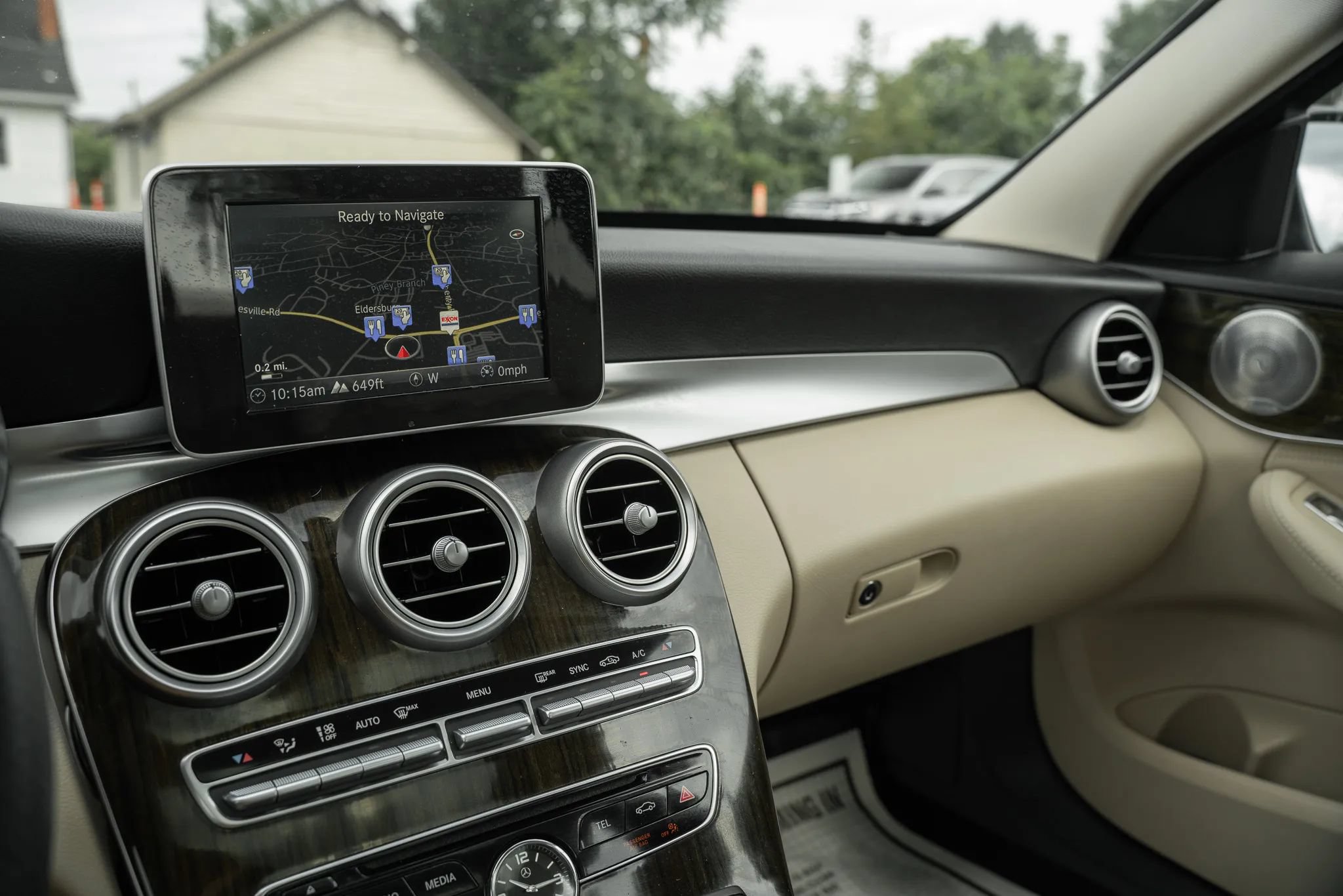 Used 2015 Mercedes-Benz C 300 4MATIC Sedan image 22