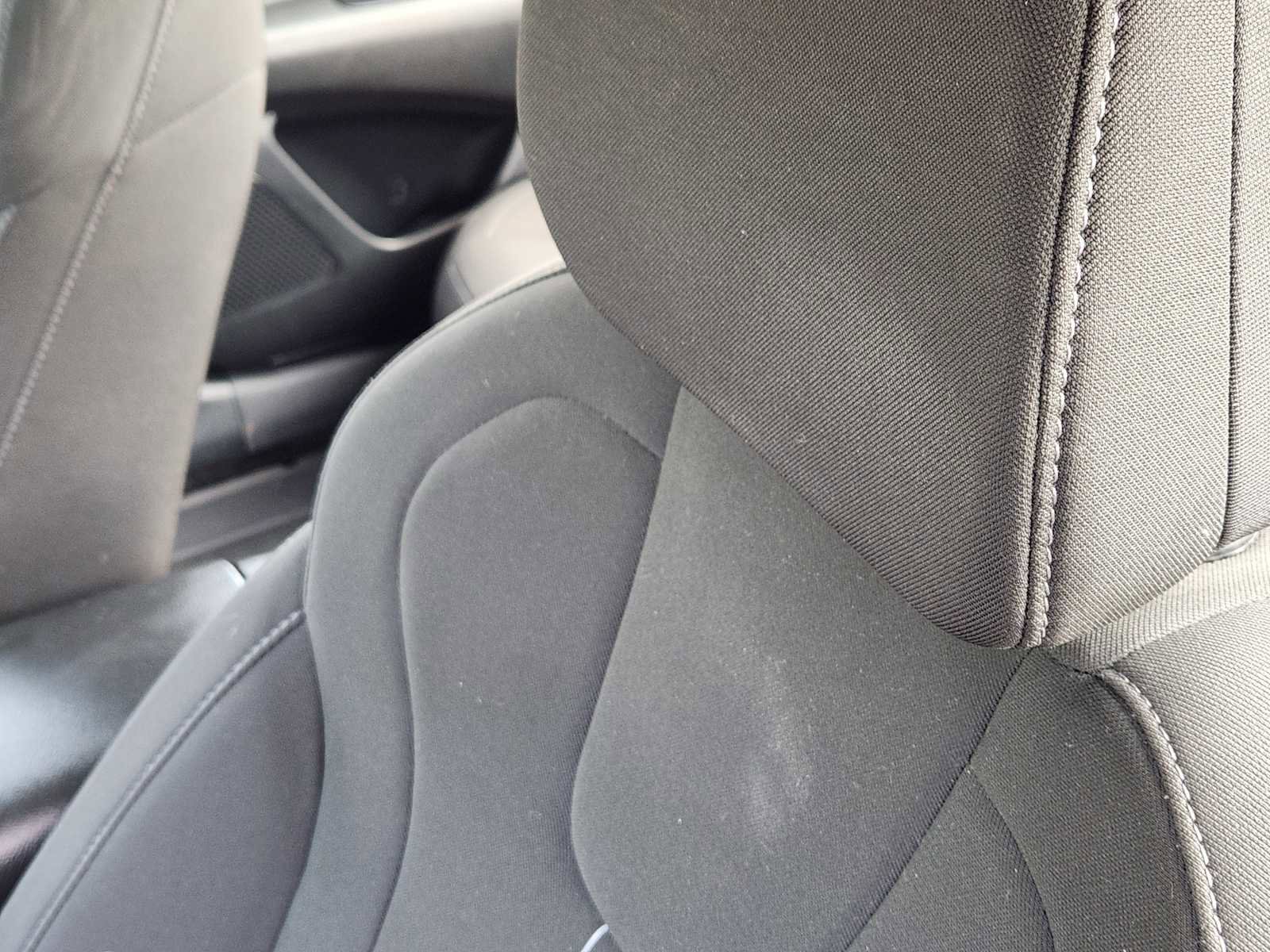 Used 2025 Hyundai Elantra SEL FWD image 15