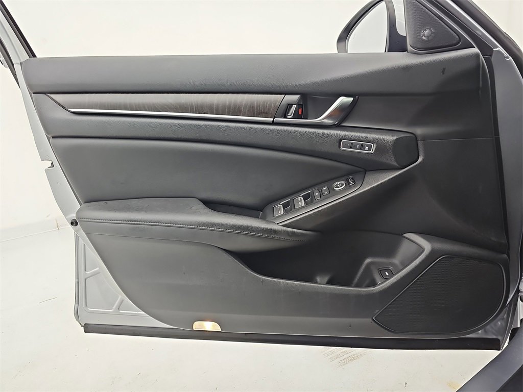 Used 2019 Honda Accord EX-L image 29