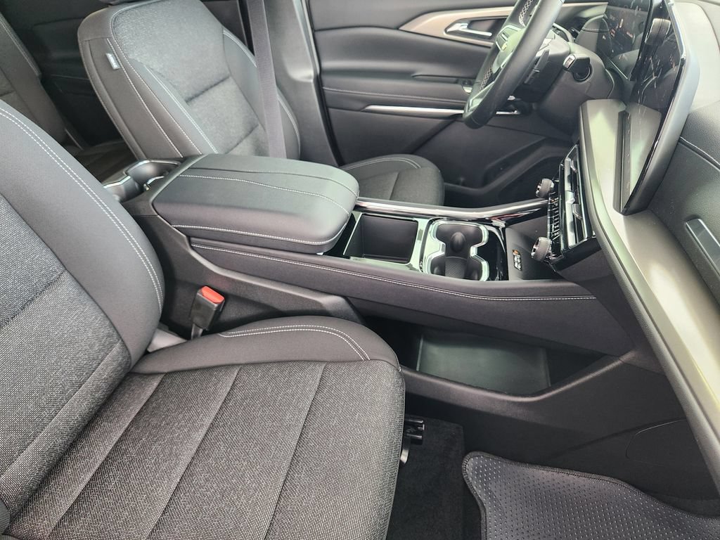 New 2026 Chevrolet Traverse LT FWD image 10