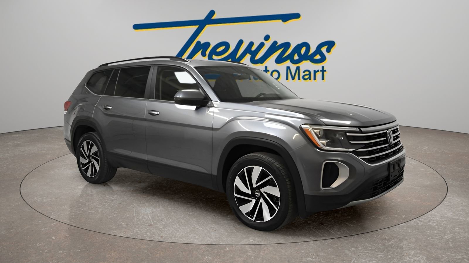 Used 2025 Volkswagen Atlas SE image 1