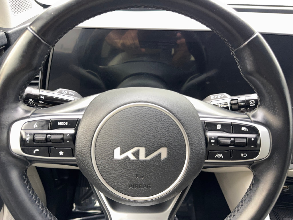 Used 2024 Kia Sportage EX FWD image 58