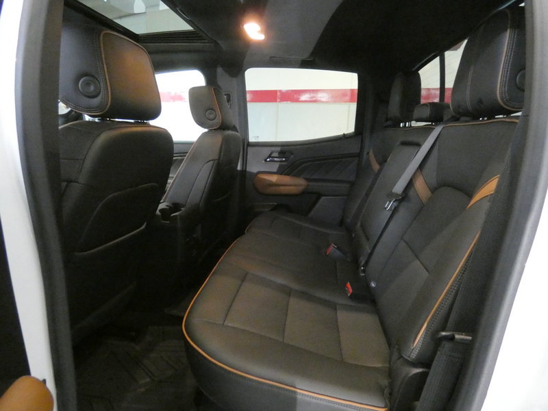 Used 2023 GMC Canyon AT4 w/ AT4 Premium Package AWD/4WD image 35