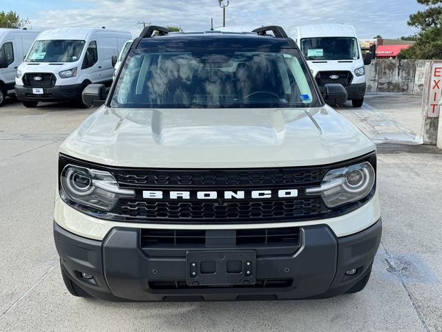 Used 2025 Ford Bronco Sport Outer Banks w/ Outer Banks Tech Package+ AWD/4WD image 2