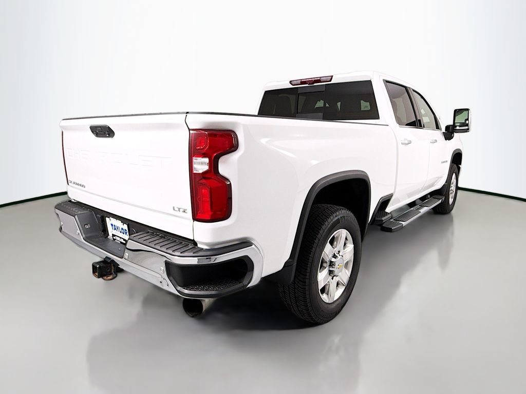 Used 2022 Chevrolet Silverado 3500 LTZ w/ LTZ Convenience Package AWD/4WD image 7