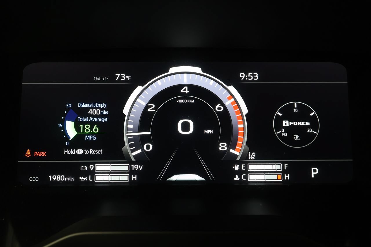 Used 2026 Toyota Tundra Platinum AWD/4WD image 11