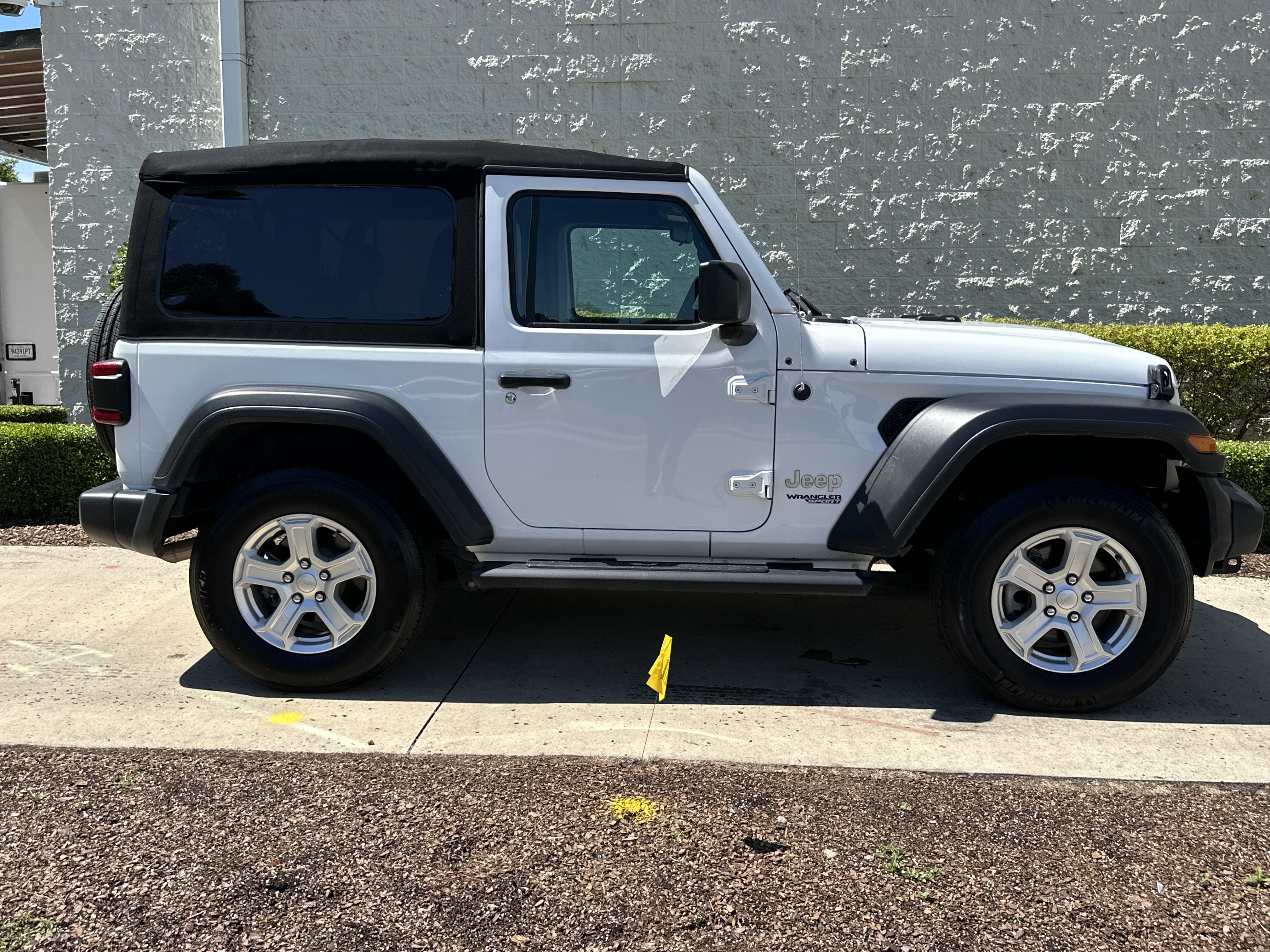 Used 2020 Jeep Wrangler Sport AWD/4WD image 9